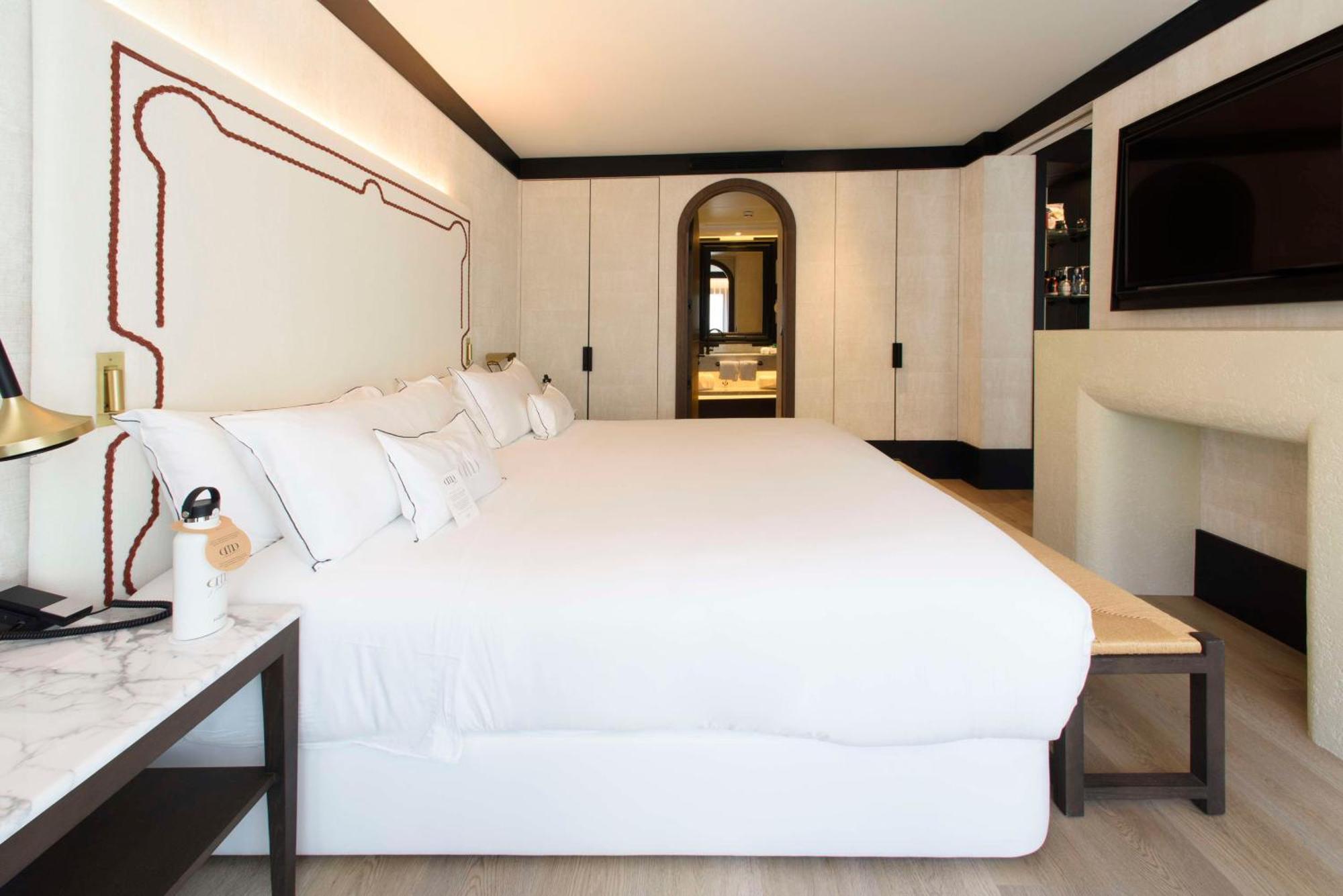 Hotel Montera Madrid, Curio Collection By Hilton Εξωτερικό φωτογραφία