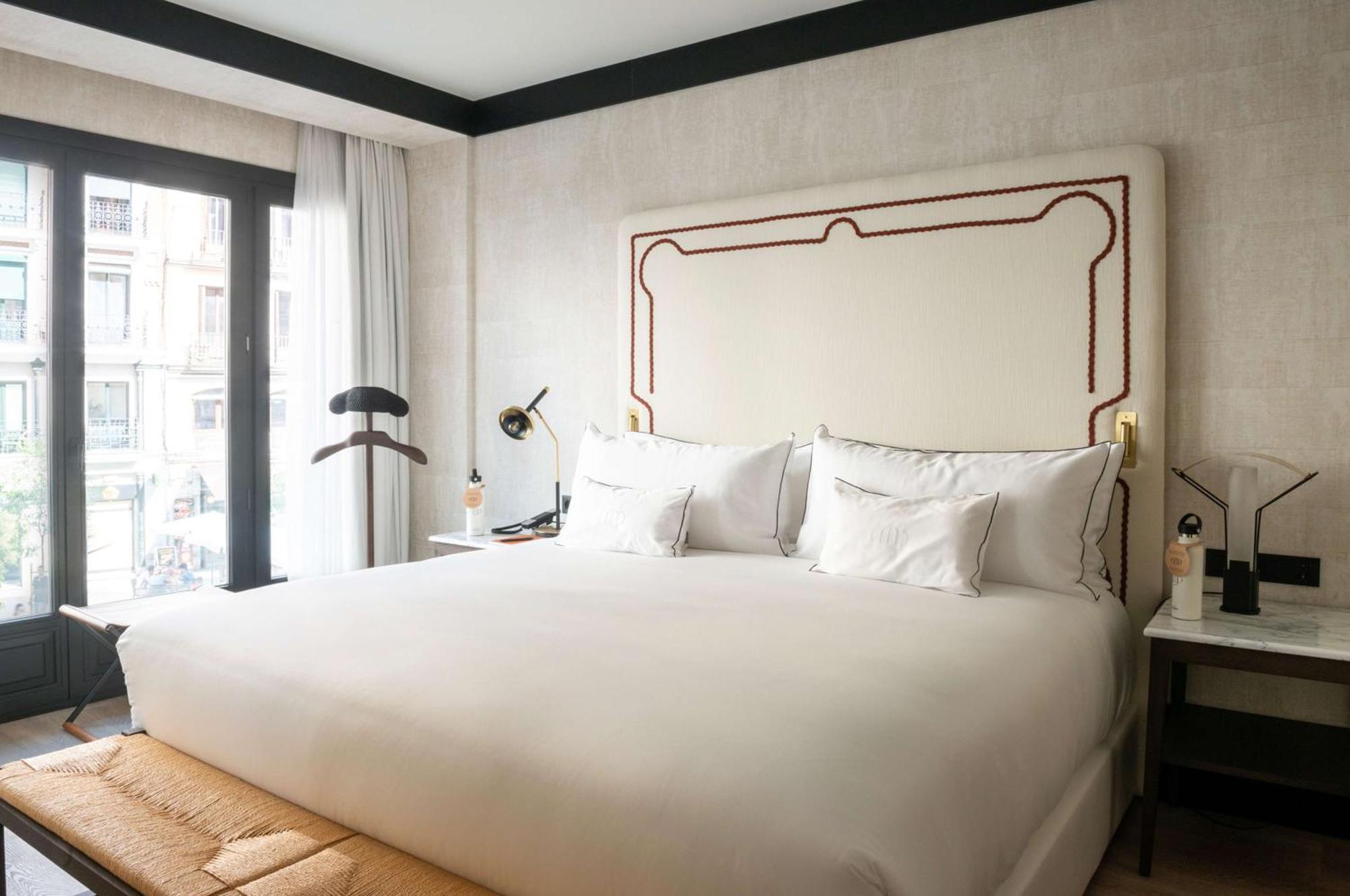 Hotel Montera Madrid, Curio Collection By Hilton Εξωτερικό φωτογραφία