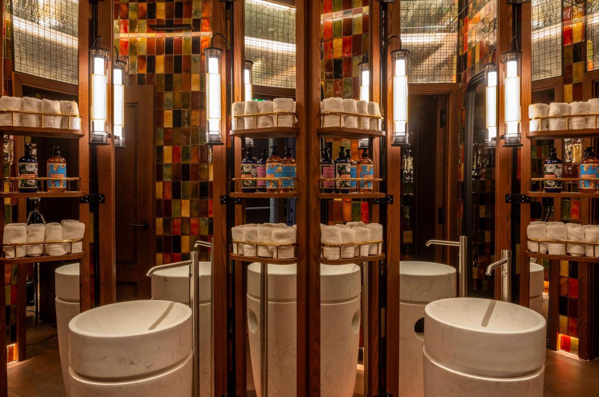 Hotel Montera Madrid, Curio Collection By Hilton Εξωτερικό φωτογραφία