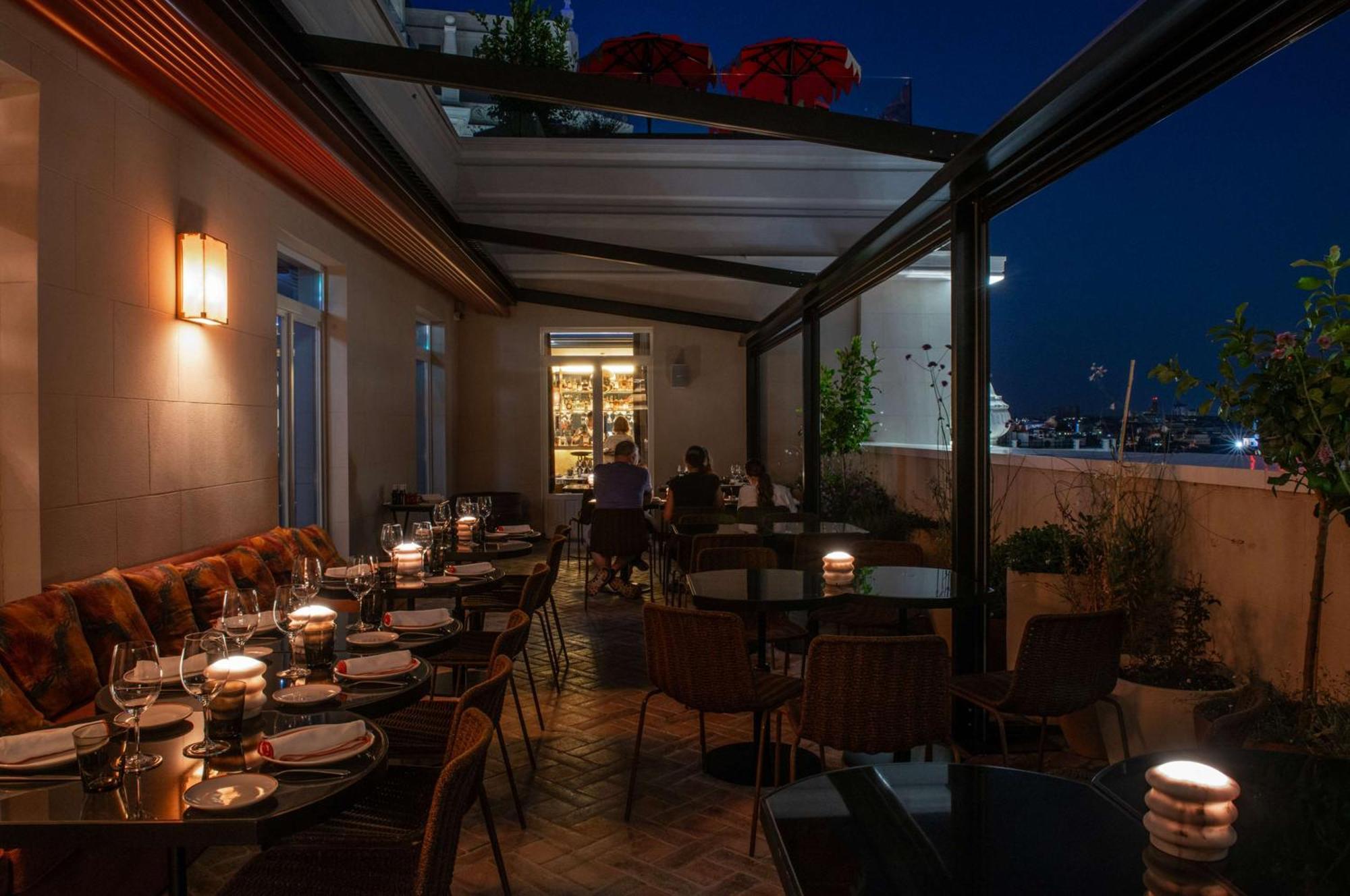 Hotel Montera Madrid, Curio Collection By Hilton Εξωτερικό φωτογραφία
